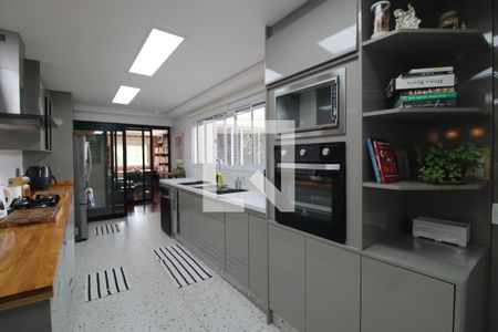 Apartamento à venda com 233m², 3 quartos e 3 vagasCozinha