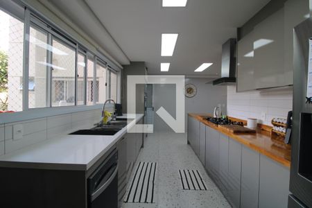 Apartamento à venda com 233m², 3 quartos e 3 vagasCozinha