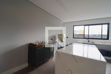 Casa de condomínio à venda com 390m², 4 quartos e 6 vagas Casa de condomínio à venda com 390m², 4 quartos e 6 vagasCozinha