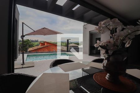 Casa de condomínio à venda com 390m², 4 quartos e 6 vagas Casa de condomínio à venda com 390m², 4 quartos e 6 vagasÁrea gourmet