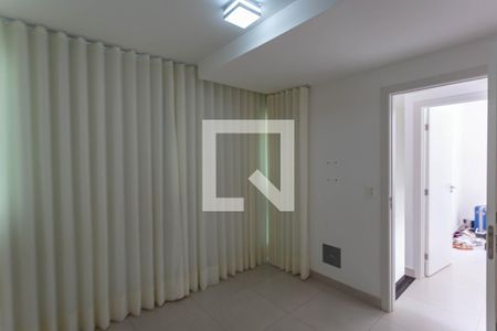 Quarto 2 de apartamento para alugar com 2 quartos, 100m² em Funcionários, Belo Horizonte