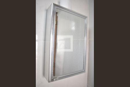 Casa de condomínio para alugar com 240m², 3 quartos e 4 vagasBanheiro de serviço - Espelho