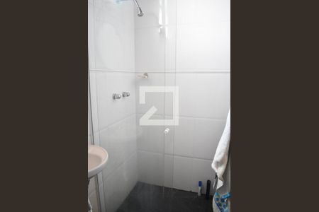 Casa de condomínio para alugar com 240m², 3 quartos e 4 vagasBanheiro da Suíte