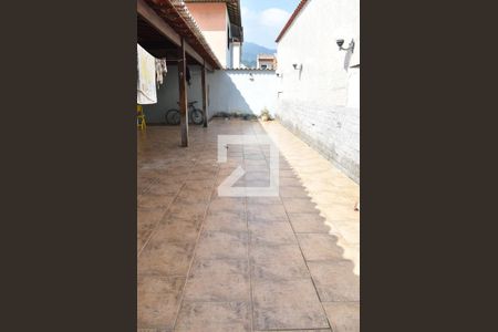 Casa de condomínio para alugar com 240m², 3 quartos e 4 vagasÁrea de Serviço/Varanda