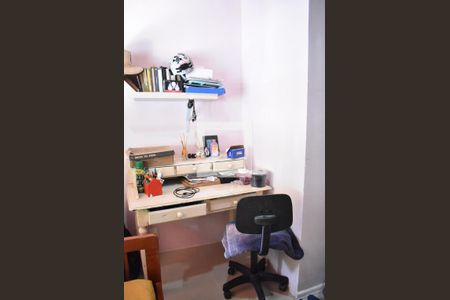 Casa de condomínio para alugar com 240m², 3 quartos e 4 vagasQuarto 1