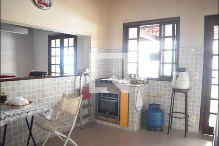 Casa de condomínio para alugar com 240m², 3 quartos e 4 vagasCozinha