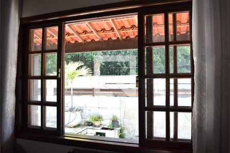 Casa de condomínio para alugar com 240m², 3 quartos e 4 vagasJanela da Sala