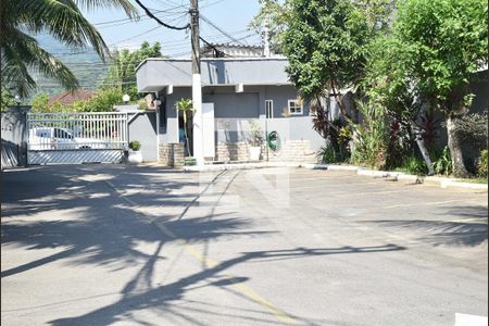 Casa de condomínio para alugar com 240m², 3 quartos e 4 vagasPortaria