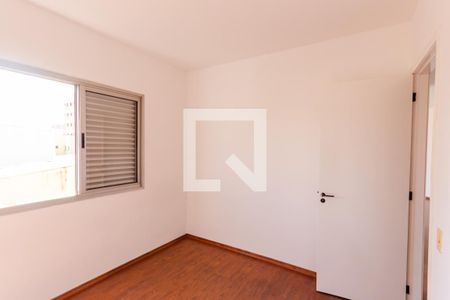 Apartamento à venda com 79m², 3 quartos e 1 vaga Apartamento à venda com 79m², 3 quartos e 1 vagaQuarto 2