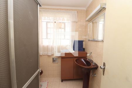 Casa à venda com 105m², 3 quartos e 2 vagasBanheiro