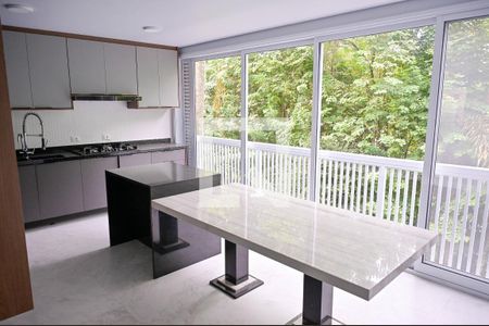 Casa de condomínio para alugar com 139m², 3 quartos e 2 vagasCozinha