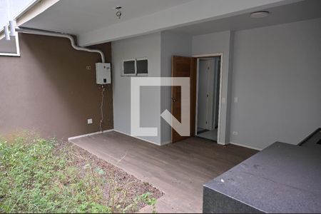 Casa de condomínio para alugar com 139m², 3 quartos e 2 vagasQuintal