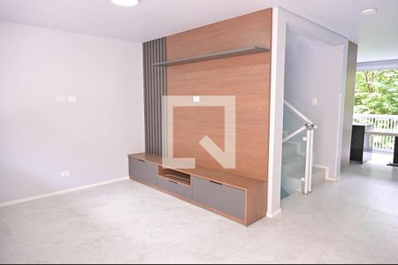 Sala de casa de condomínio para alugar com 3 quartos, 139m² em Parque Frondoso, Cotia