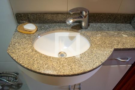 Apartamento para alugar com 150m², 3 quartos e 1 vaga Apartamento para alugar com 150m², 3 quartos e 1 vagaBanheiro social