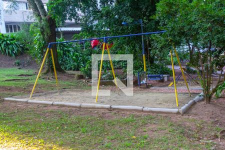 Apartamento para alugar com 150m², 3 quartos e 1 vaga Apartamento para alugar com 150m², 3 quartos e 1 vagaPlayground