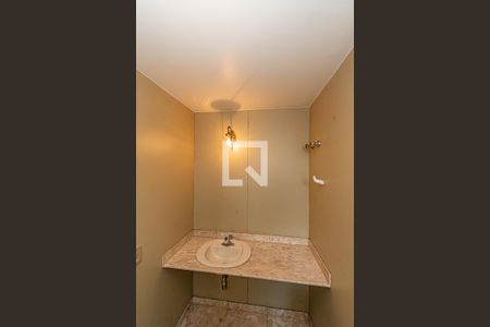 Apartamento à venda com 200m², 4 quartos e 2 vagas Apartamento à venda com 200m², 4 quartos e 2 vagasBanheiro da Suíte 3