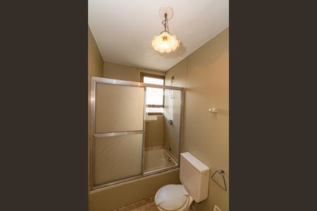 Apartamento à venda com 200m², 4 quartos e 2 vagas Apartamento à venda com 200m², 4 quartos e 2 vagasBanheiro da Suíte 2