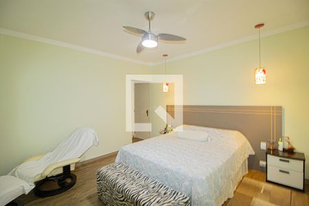 Casa à venda com 460m², 6 quartos e 5 vagas Casa à venda com 460m², 6 quartos e 5 vagasQuarto 3