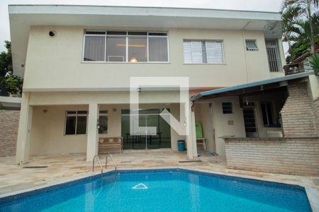 Casa à venda com 460m², 6 quartos e 5 vagas Casa à venda com 460m², 6 quartos e 5 vagasPiscina