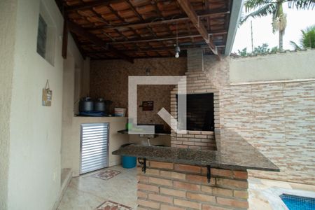 Casa à venda com 460m², 6 quartos e 5 vagas Casa à venda com 460m², 6 quartos e 5 vagasChurrasqueira