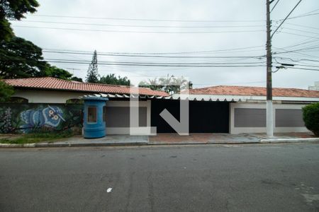 Casa à venda com 460m², 6 quartos e 5 vagas