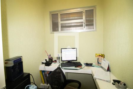 Casa à venda com 460m², 6 quartos e 5 vagas Casa à venda com 460m², 6 quartos e 5 vagasEscritório