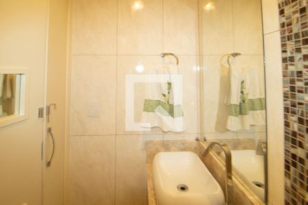 Casa à venda com 460m², 6 quartos e 5 vagas Casa à venda com 460m², 6 quartos e 5 vagasLavabo