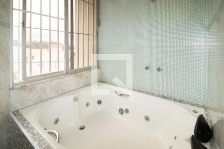 Casa à venda com 460m², 6 quartos e 5 vagas Casa à venda com 460m², 6 quartos e 5 vagasBanheiro da Suíte 3