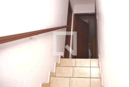 Casa à venda com 168m², 3 quartos e 3 vagas Casa à venda com 168m², 3 quartos e 3 vagasEscada Quartos