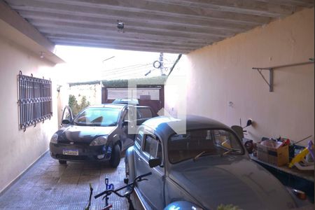 Casa à venda com 168m², 3 quartos e 3 vagas Casa à venda com 168m², 3 quartos e 3 vagasGaragem