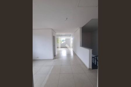 Casa à venda com 411m², 9 quartos e 15 vagas