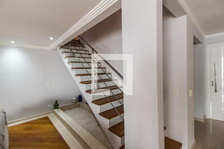 Casa de condomínio à venda com 318m², 4 quartos e 4 vagas