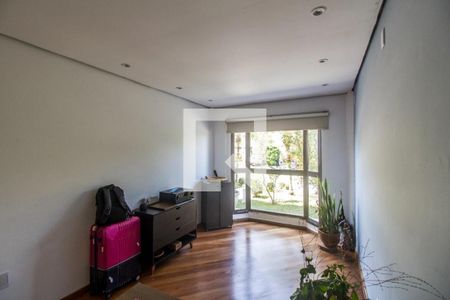 Casa de condomínio à venda com 318m², 4 quartos e 4 vagas