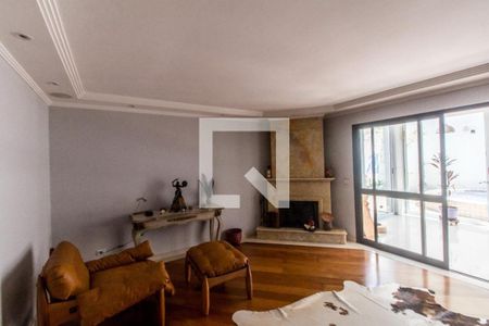 Casa de condomínio à venda com 318m², 4 quartos e 4 vagas
