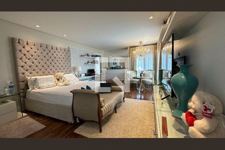 Casa de condomínio à venda com 740m², 5 quartos e 3 vagas