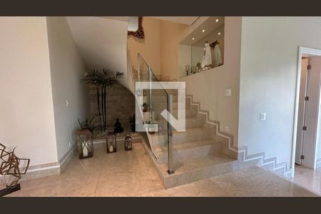 Casa de condomínio à venda com 740m², 5 quartos e 3 vagas