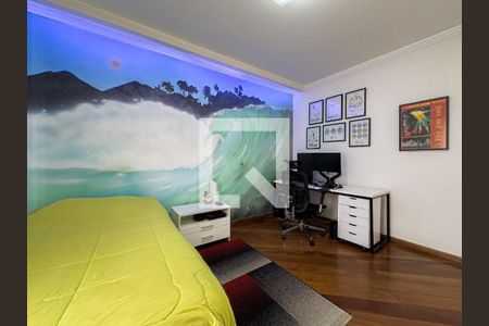 Casa à venda com 560m², 4 quartos e 4 vagas