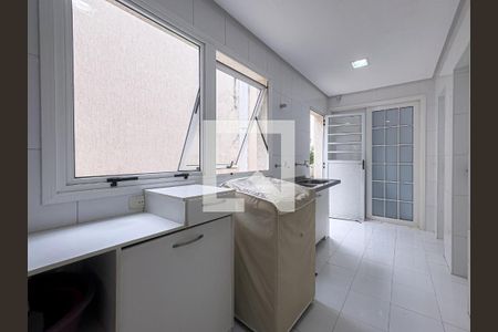 Casa à venda com 560m², 4 quartos e 4 vagas