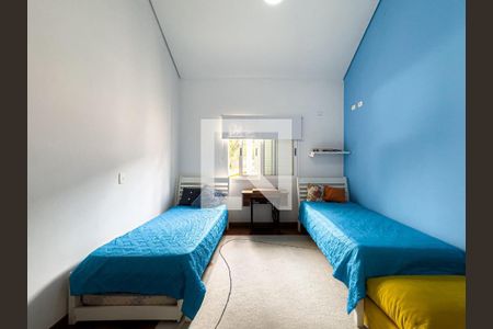 Casa à venda com 560m², 4 quartos e 4 vagas
