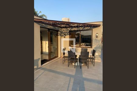 Casa de condomínio à venda com 341m², 3 quartos e 4 vagas