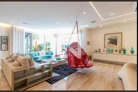 Casa de condomínio à venda com 550m², 4 quartos e 5 vagas