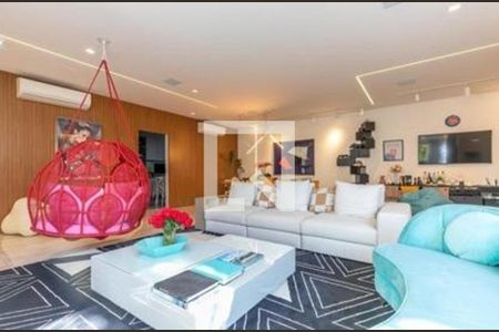 Casa de condomínio à venda com 550m², 4 quartos e 5 vagas