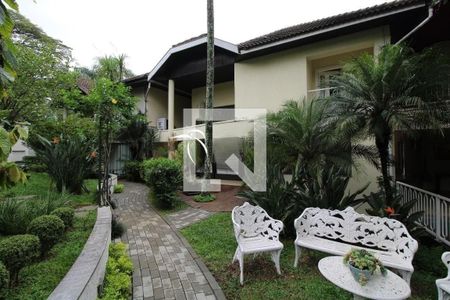 Casa de condomínio à venda com 700m², 4 quartos e 4 vagas