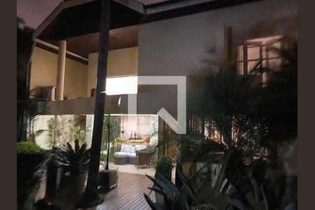 Casa de condomínio à venda com 700m², 4 quartos e 4 vagas