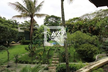 Casa de condomínio à venda com 700m², 4 quartos e 4 vagas