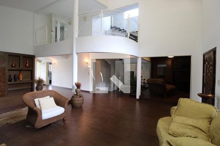 Casa de condomínio à venda com 700m², 4 quartos e 4 vagas