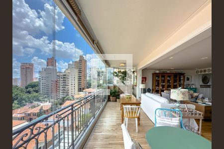 Apartamento à venda com 590m², 4 quartos e 6 vagas