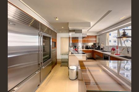 Apartamento à venda com 590m², 4 quartos e 6 vagas