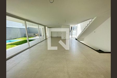 Casa de condomínio à venda com 450m², 4 quartos e 4 vagas