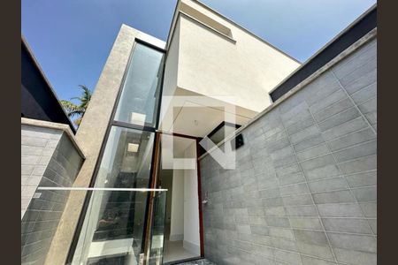 Casa de condomínio à venda com 450m², 4 quartos e 4 vagas